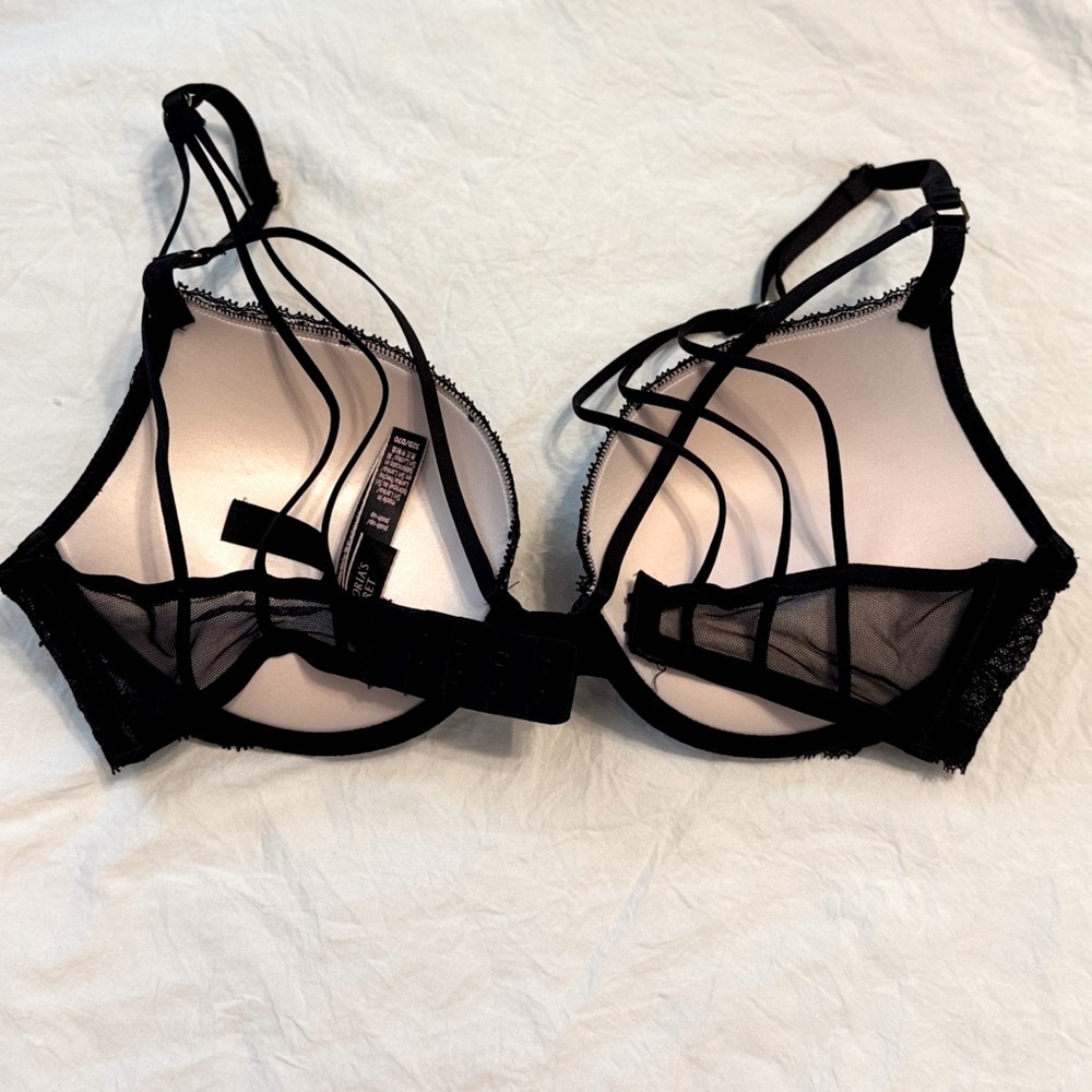 Victoria's Secret Black Lace “Very Sexy” Push Up Bra - Picture 2 of 5